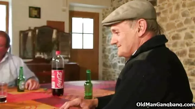 Nővér vonatok érett nők szex testvér szex előtt egy dátum