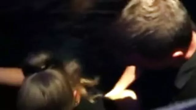 szexi, sötét haj, elegáns seggét vesz érett szexi nők egy nagy fasz
