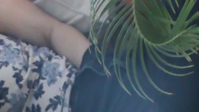 Petite élő chat érett transzi Femboy maszturbál, cumshots