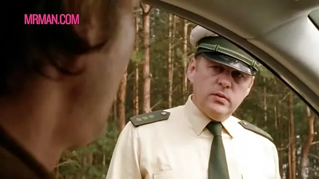 Fehérnemű Rabszolga maszturbál a kakasok, míg szeretője prések érett nők xxx golyó