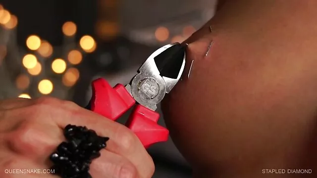 Szopás verik a nyilvános zuhany busty szexi érett nők barna