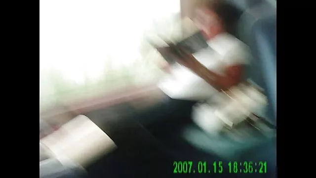 A szex nőnek volt az első tapasztalata az orgazmusnak a érett xxx szeretőjével való szexből.