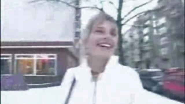 vékony tini szex érett nőkkel csajok szar kemény