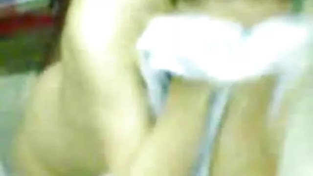 Kis mell lány érett nők sex videók Natalie szögezték